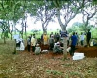Penggalian Makam Amrozi dan Muklas