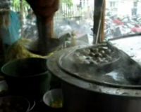 Bakso Biadab, Pedasnya Bikin Lupa Daratan  