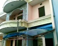 Rumah Direktur De Sam San Dijarah
