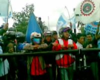 Ratusan Buruh Tuntut Kenaikan Upah 