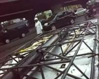 Puting Beliung Tumbangkan 2 Billboard