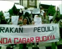 Hentikan Pengrusakan Warisan Budaya