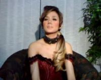Mulan Jameela Belum Berani Nyanyi Dangdut