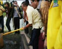Ical di Acara Panen Udang