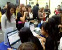 Ibu-ibu Bandung Serbu Audisi Dream Girls