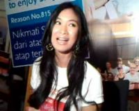 Happy Salma Duta Wisata Singapura