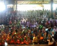Mengenalkan Angklung Kepada Anak
