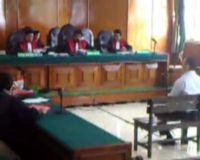 Ananda Anggap Sidang Bak Balapan