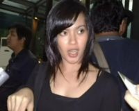 Lola Hanya Hisap Rokok di Toilet