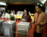 Dai Bachtiar Nyontreng di TPS 7 KBRI Kuala Lumpur