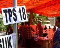 Pencontrengan di TPS 18 Semampir Tertunda