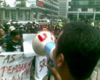 Demo KPK Mecetkan Kuningan
