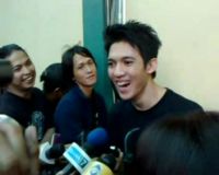 Irwansyah Ingin Pacari Perempuan Berkerudung