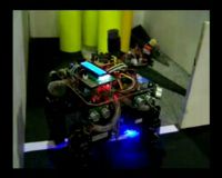 Robot Cerdas Bertarung Padamkan Api di UI