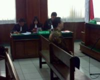 Robert Tantular Dijaga Ketat Bodyguard