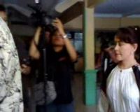 Chintami Atmanegara Nangis Usai Sidang Cerai