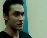 Indra Brugman Ogah Stop Merokok 