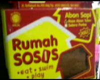 Rumah Sosis Juga Jual Kaos