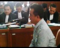 Yusril Bersaksi di Sidang Romli