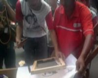 Gerobak Sablon Pendukung Mega-Prabowo