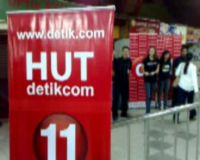 Nadine Sebar Karcis Busway di Blok M