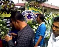 Karangan Bunga Banjiri Rumah Duka RS Dharmais