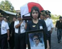Jenazah Kopilot Pramudya Dimakamkan di Yogyakarta