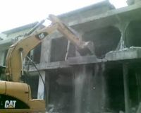 13 Ruko Tak Ber-IMB Dibongkar Pemkot Surabaya