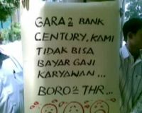 Nasabah Century Korban Antaboga Berunjuk Rasa