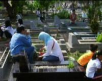 Makam Layaknya Pasar