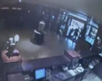 CCTV Gempa di Hotel Ambacang