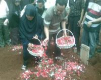 Pemakaman Syaifudin dan Syahrir 