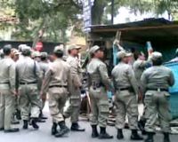 25 Kios PKL Dibongkar Satpol PP