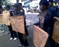 Unjuk Rasa Warnai Sertijab Kajari