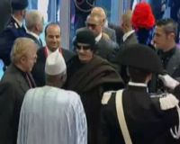 Qaddafy Undang Ratusan Model Cantik Berpesta