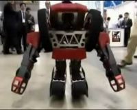 Robot Jepang Kian Mirip Transformer