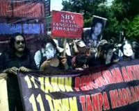 Aksi Tuntut Pengadilan HAM