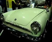Mobil Pertama James Bond
