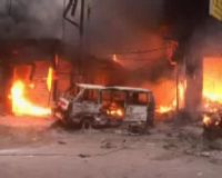 Bom Bunuh Diri Tewaskan 30 Muslim Syiah 