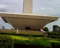Monas Masih Jadi Tempat Favorit untuk Berlibur