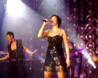 Tata Young Seksi di Konser Pergantian Tahun
