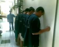 Sekeluarga Pencuri Tape Mobil