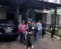 Rumah  (Purn) Brigjen Dikepung