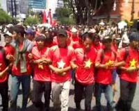 Ratusan Orang Demo di Grahadi