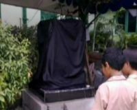 Patung Obama Belum Berdiri