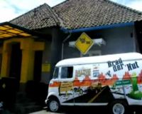 Bradher Hut yang Laki Banget!