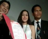 Richa Dapat Surat Duda Gary Iskak