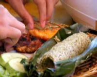 Nikmatnya Nasi Bakar Hijau