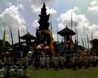Umat Hindu Laksanakan Upacara Melasti