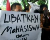 Mahasiswa UIN Demo Pemilihan Rektor